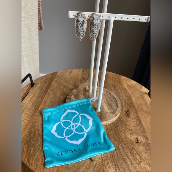 Kendra Scott Arrowhead Earrings - Picture 2 of 5